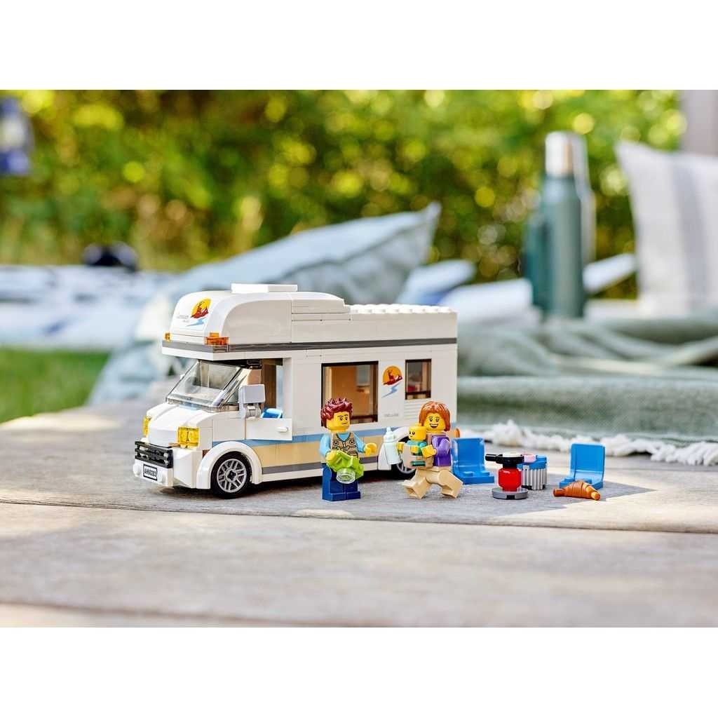 City Lego Autocaravana de Vacaciones Edades 5+ # 60283 Artículo 190 Piezas | WIN-028537