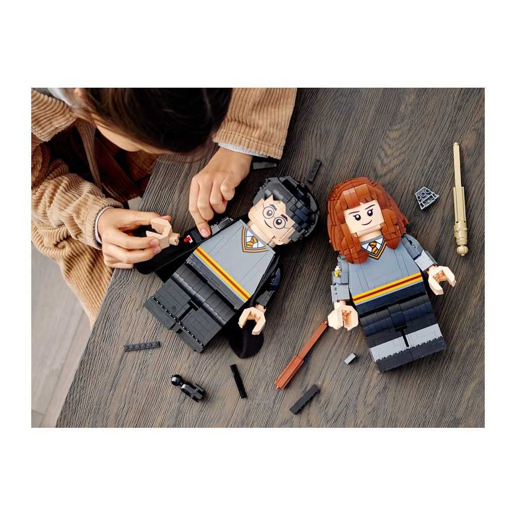 Harry Potter Lego Harry Potter y Hermione Granger Edades 10+ # 76393 Artículo 1673 Piezas | IAG-259748