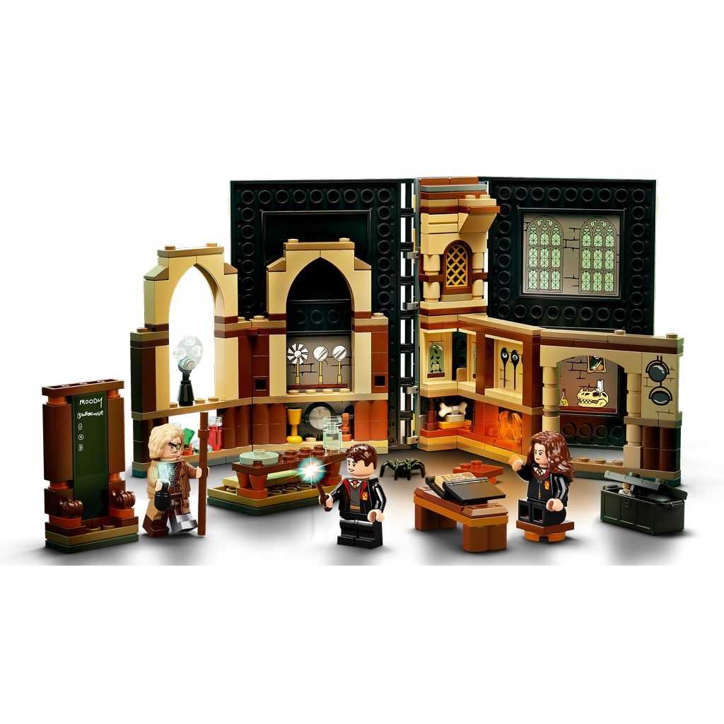 Harry Potter Lego Momento Hogwarts: Clase de Defensa Edades 8+ # 76397 Artículo 257 Piezas | NKI-429510