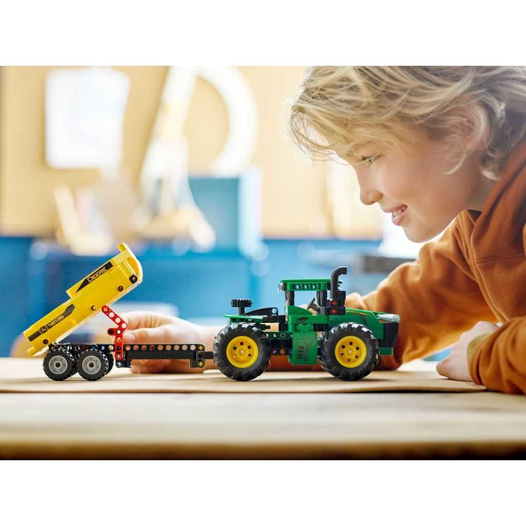 Technic Lego John Deere 9620R 4WD Tractor Edades 8+ # 42136 Artículo 390 Piezas | RES-421396